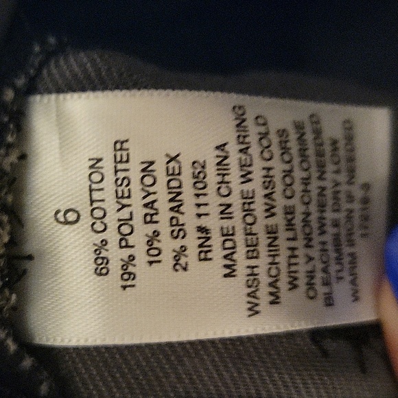 NWT: BOLD elements Cut to Curve Skinny Jeans - Picture 14 of 15